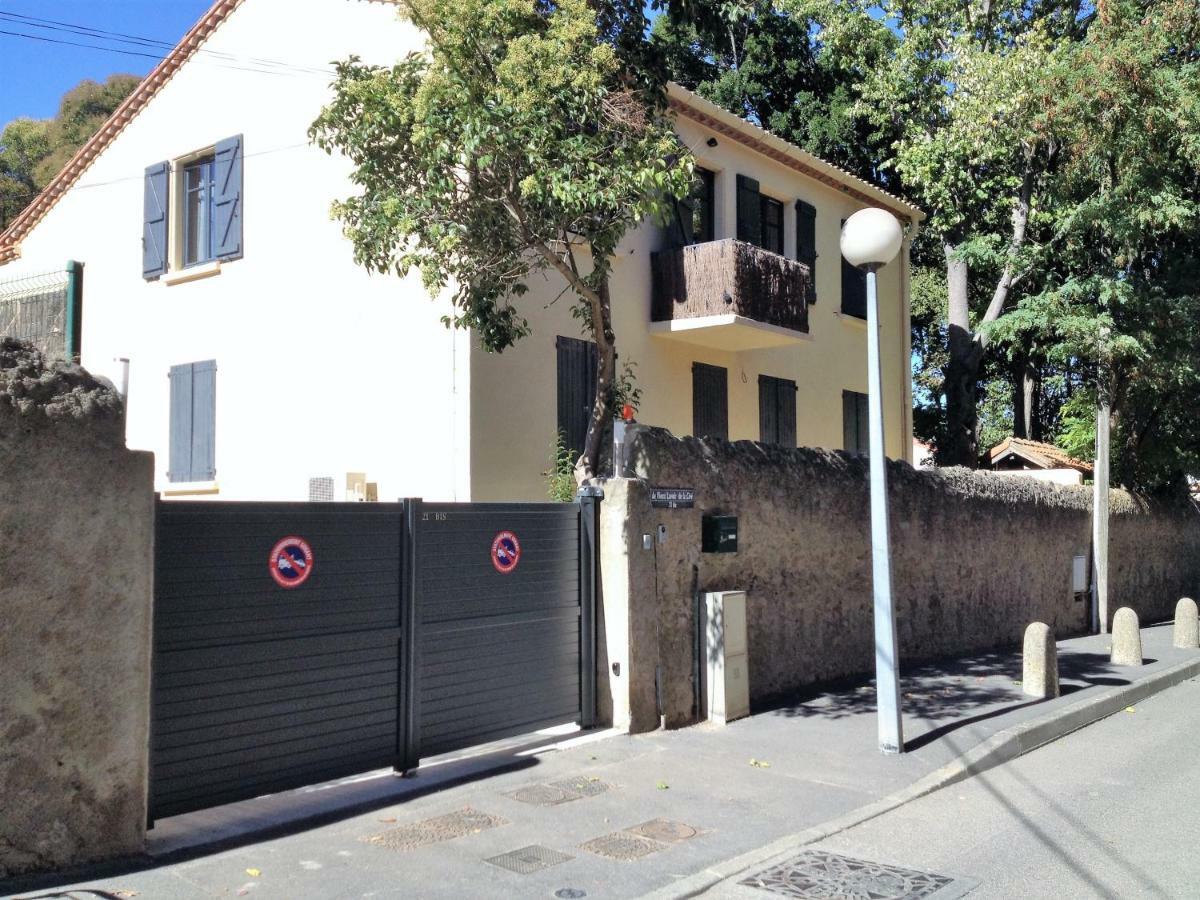 Au Vieux Lavoir Avec Parking Prive, Jardin , Climatisation, A 500 M De La Cite Carcassonne Exterior photo